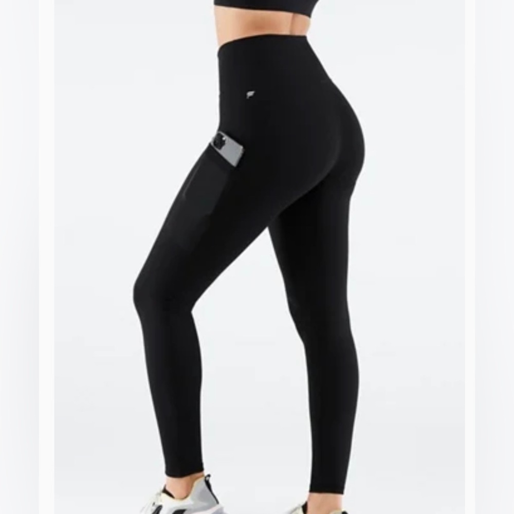 Women’s leggings size small